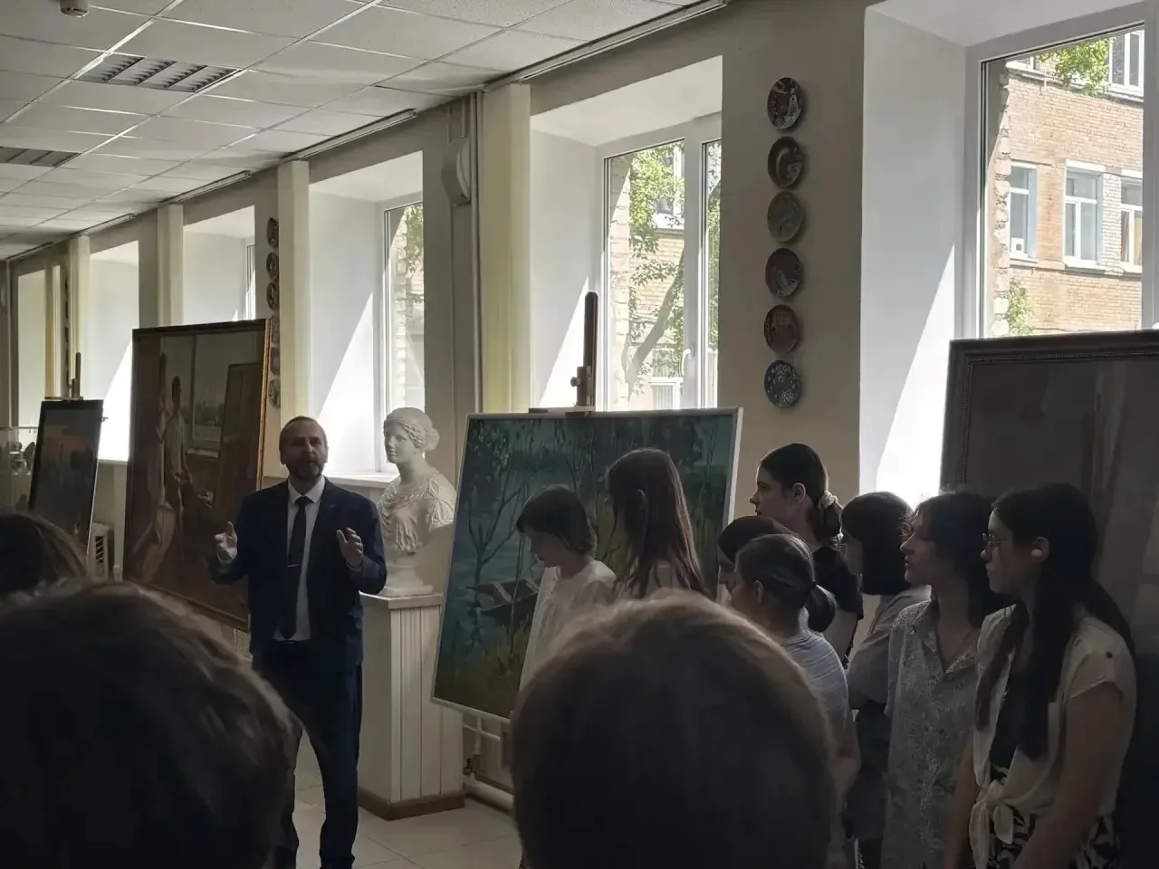 Открытие выставки студенческих работ